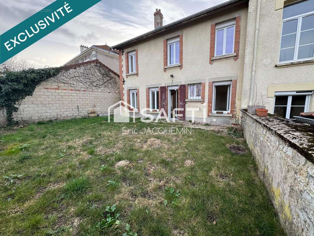 Maison 142 m² à Varennes-En-Argonne  - photo 4