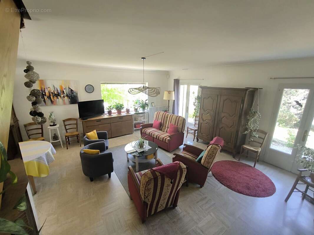 Charmante maison familiale à Saint-Junien, 169 m² - photo 9