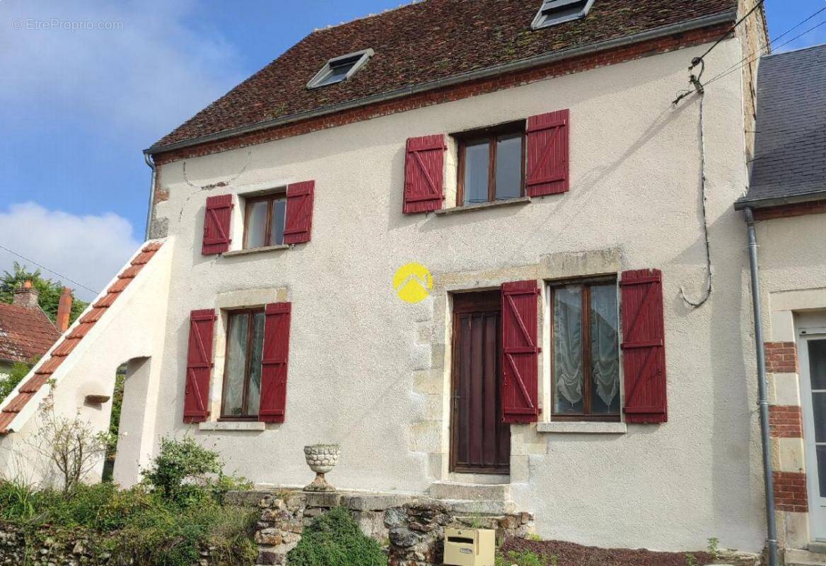 Maison à SAINT-MARTIN-D&#039;AUXIGNY