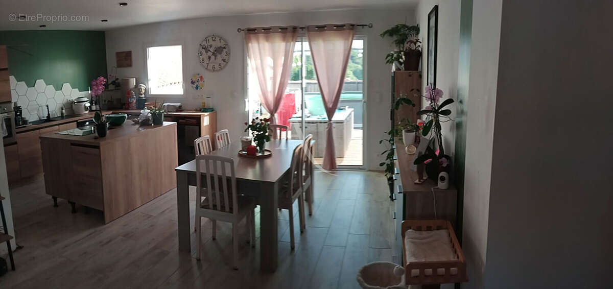 Maison Le Champ Saint Pere 4 pièce(s) 93.84 m2 - photo 2