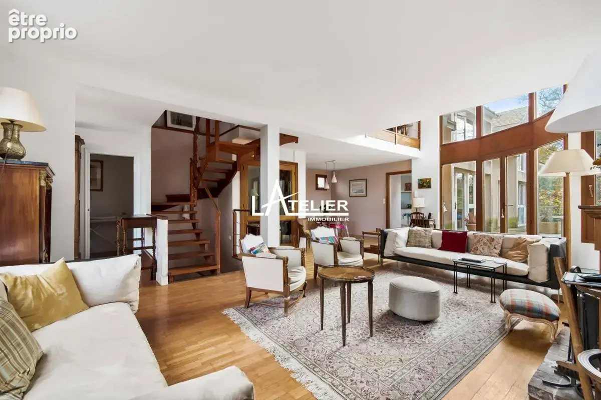 Maison 192 m² à Saint-Germain-En-Laye  - photo 5