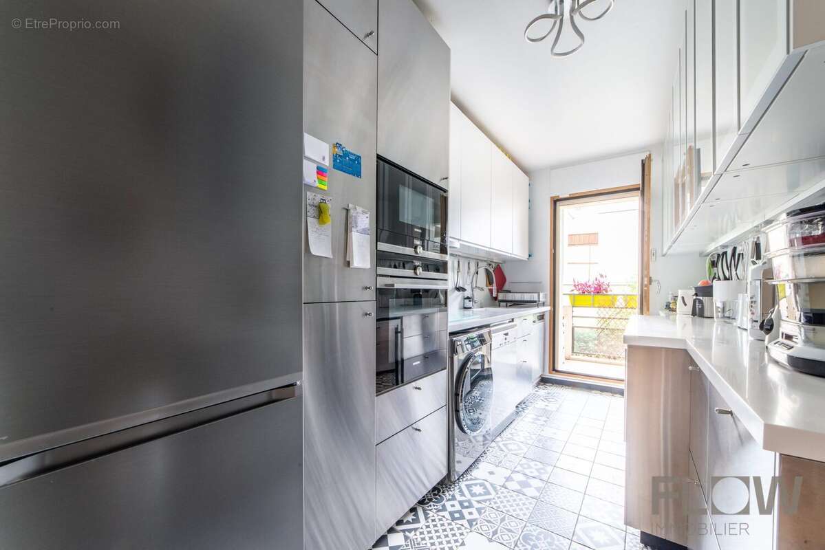 Appartement à LEVALLOIS-PERRET
