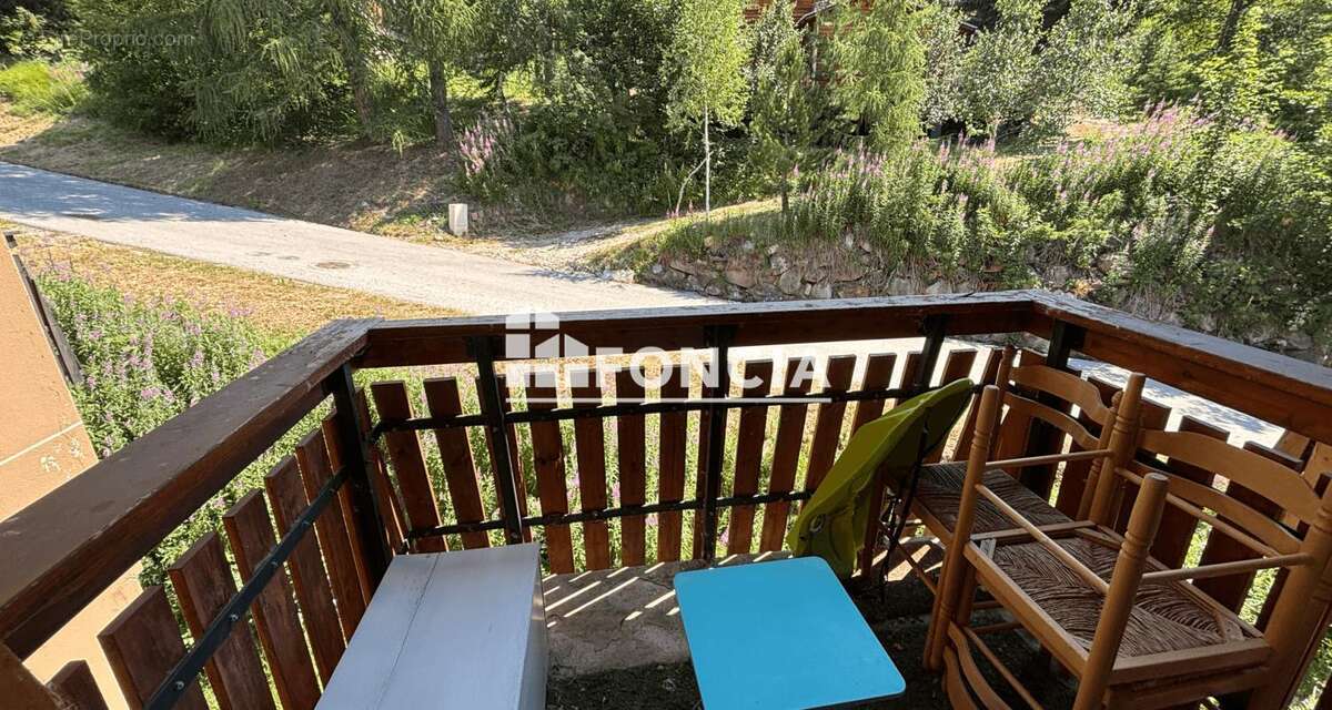 La foux, coquet t2 en duplex, offrant une vraie chambre en etage, 4 couchages, terrasse et casier a ski, proche centre acces pis - photo 5