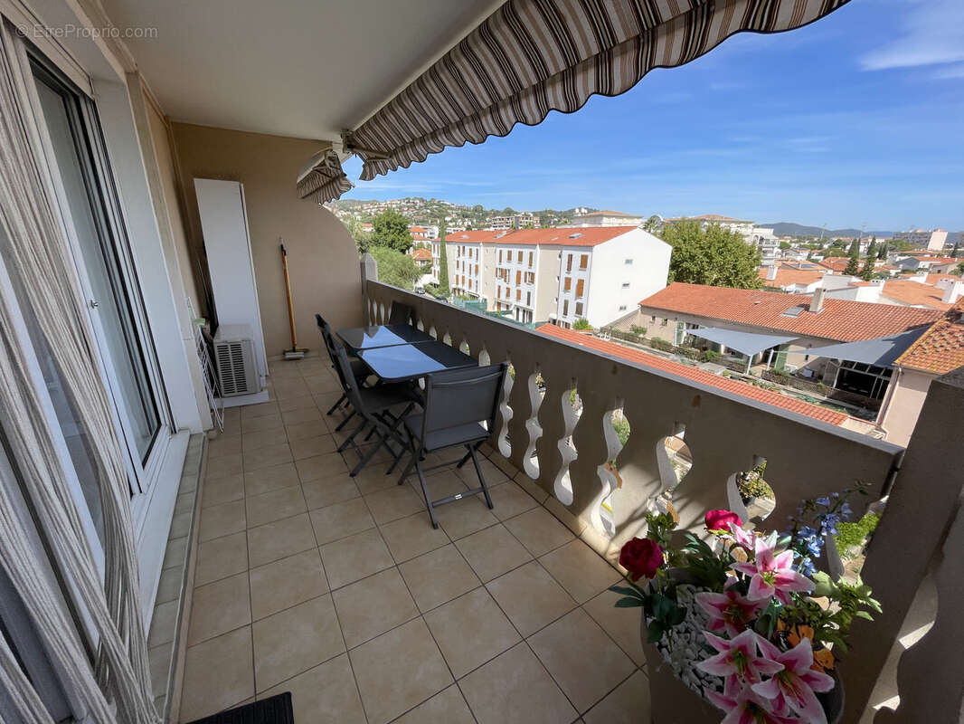 Appartement à HYERES