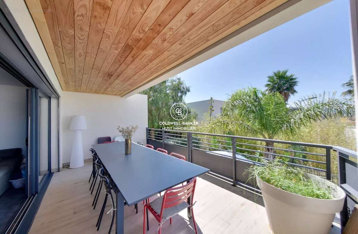 Maison à VILLENEUVE-DE-LA-RAHO