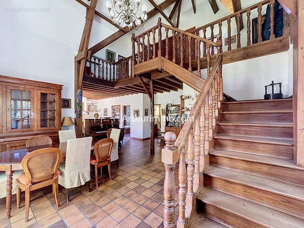 Maison à VIGNEUX-SUR-SEINE