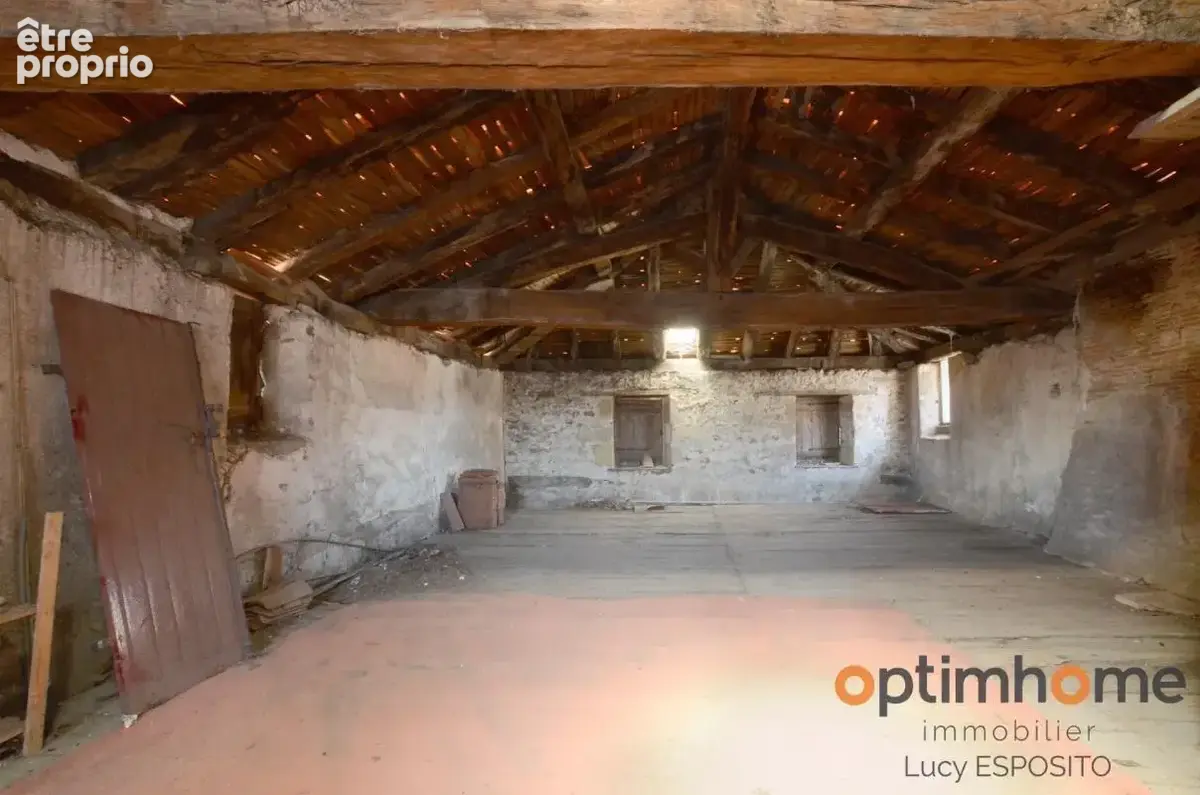  Opportunité Unique au Cœur du Village Historique de Confolens !  - photo 45