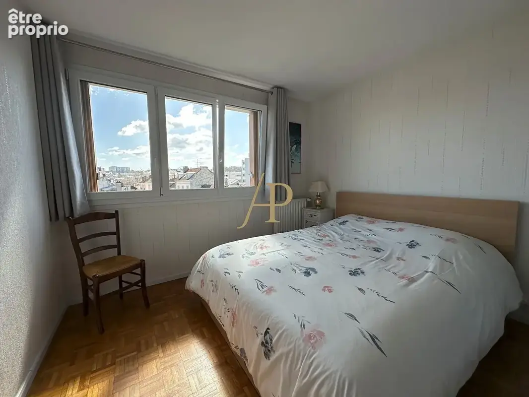 POISSY CENTRE Appartement  4 pièce(s) 89m2 - photo 12