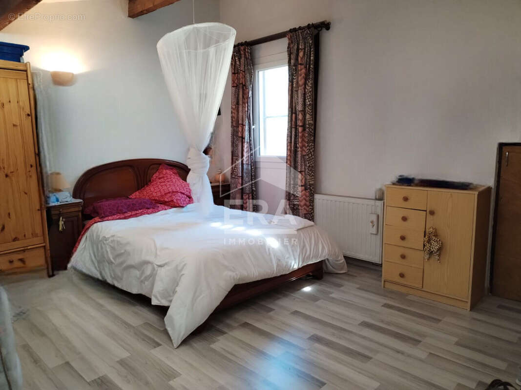 Maison 200m² à châteauneuf-de-gadagne - photo 11