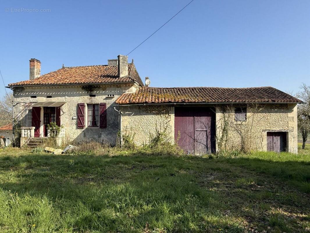 Maison à LA CHAPELLE-GRESIGNAC