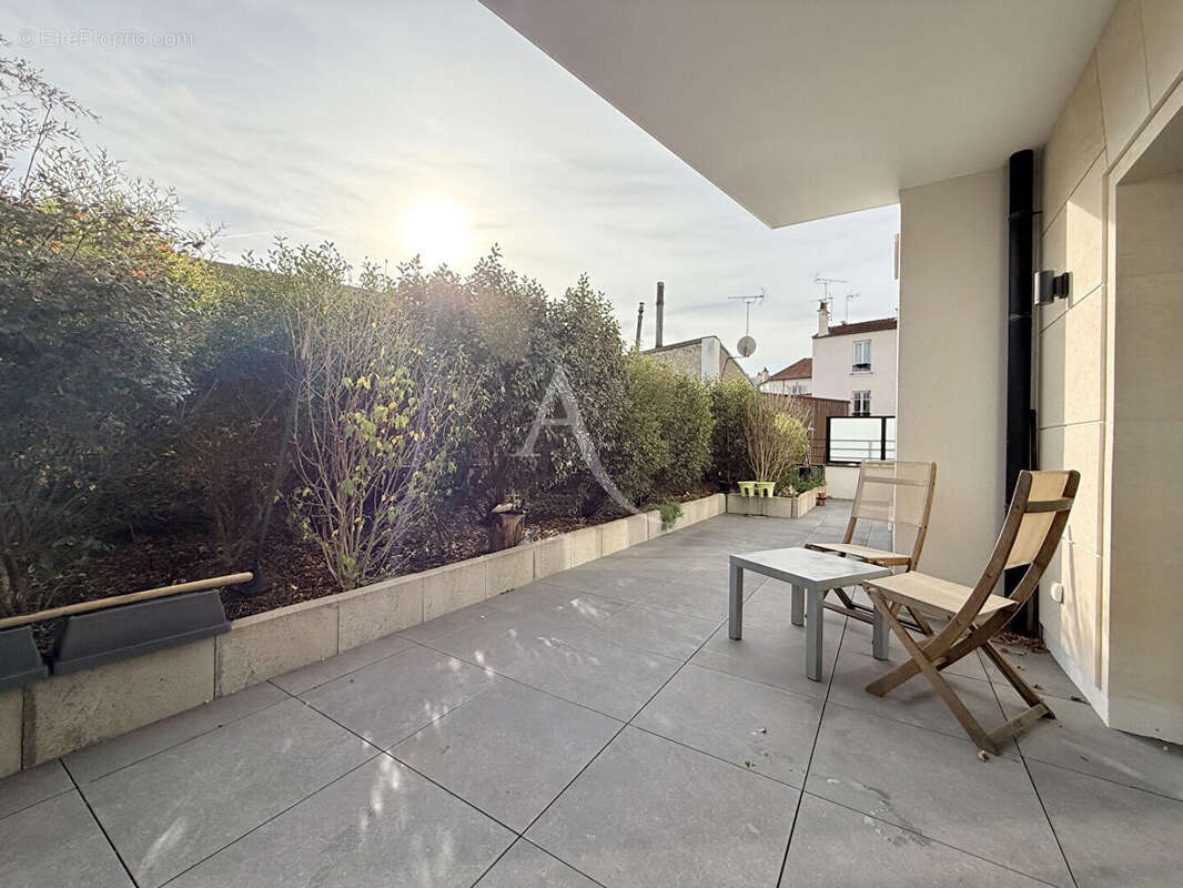 Appartement à LE PERREUX-SUR-MARNE