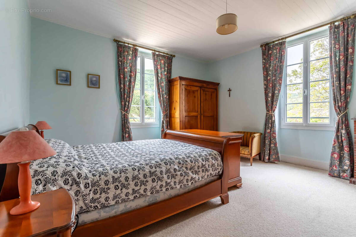 Maison à PUY-L'EVEQUE