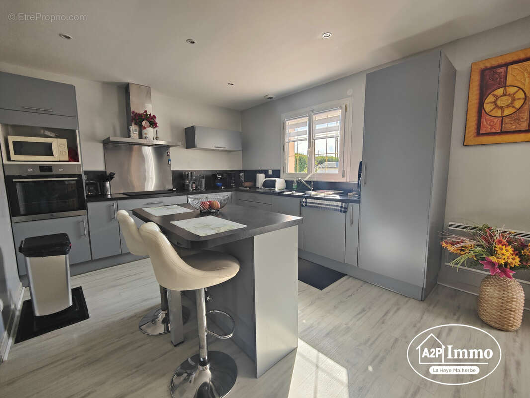 Maison à LA HAYE-MALHERBE