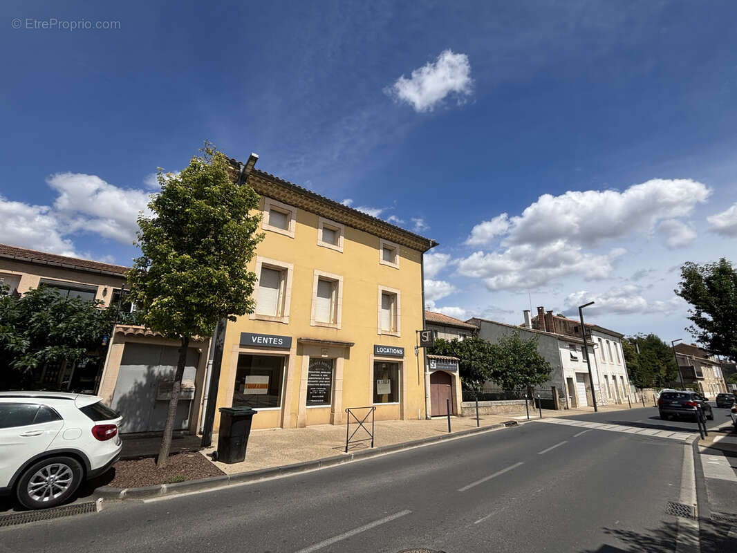 Cazouls ! local commercial de 75 m2 libre avec 2 cours privatives - photo 10