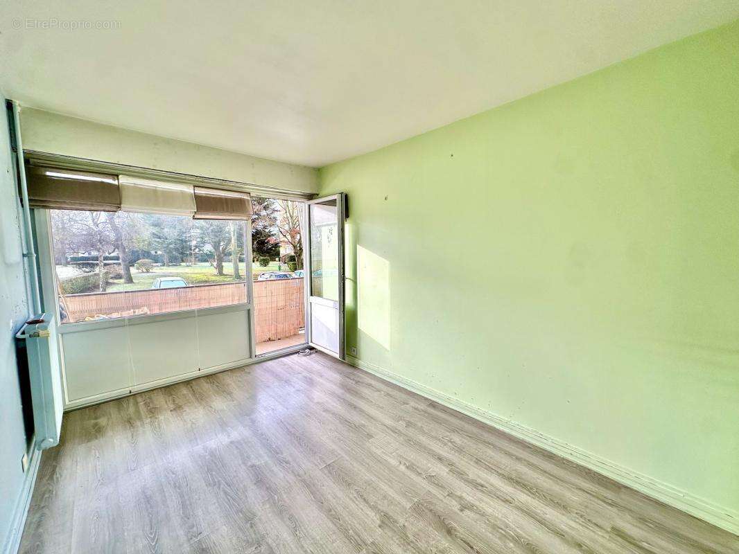 Appartement à SAINT-MICHEL-SUR-ORGE