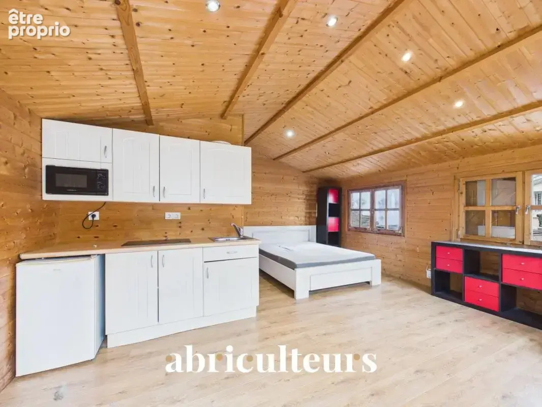 Maison de plain-pied de 140 m² - 4 chambres -5 parking - Saint-Jean-de-Boiseau (44640) - photo 15