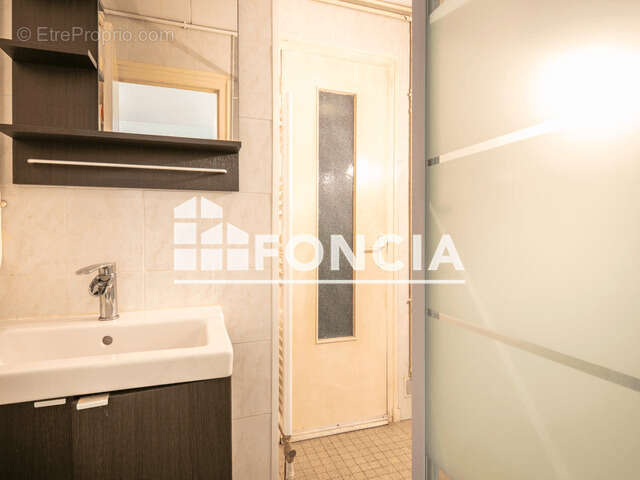 Appartement à LE PONT-DE-CLAIX