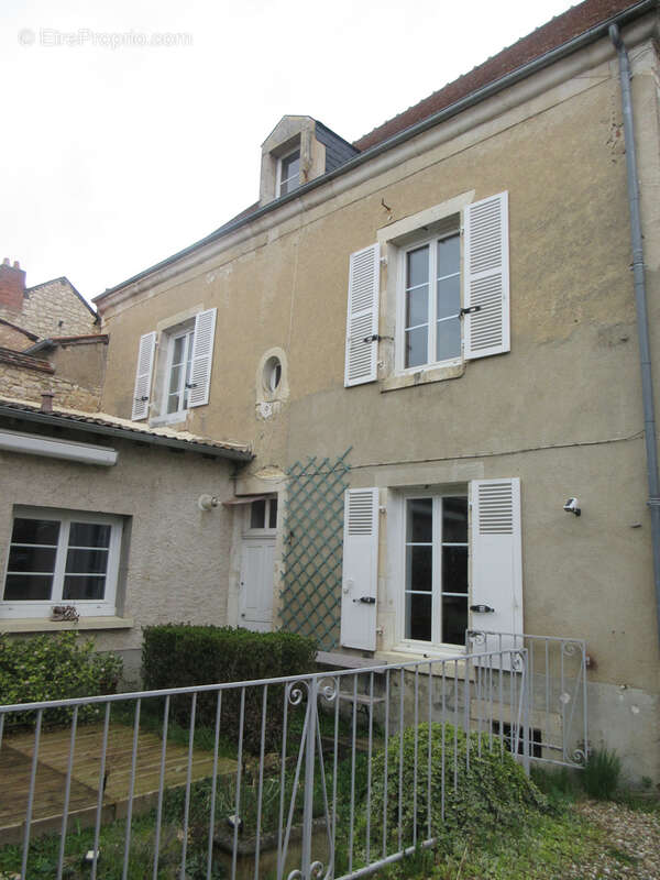 Maison à SAINT-GAULTIER