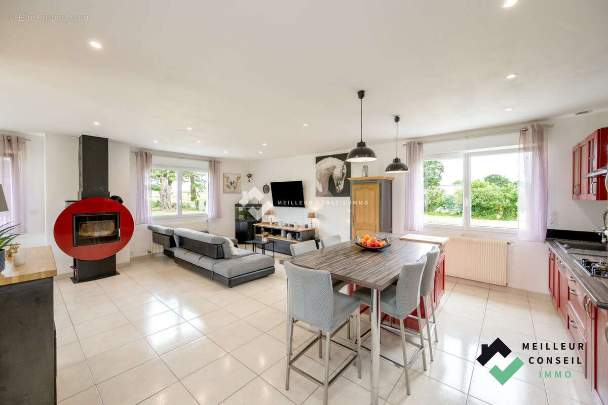 Maison 184 m² à Yffiniac  - photo 5