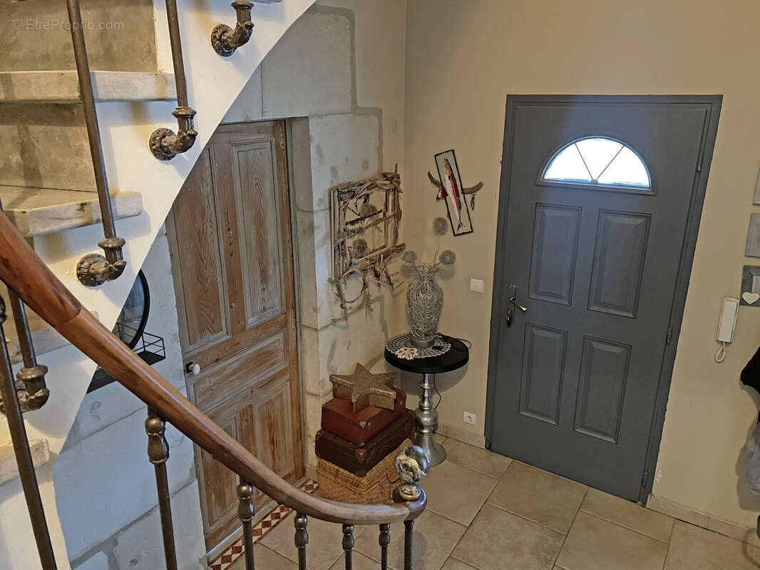 Maison à BELLEGARDE