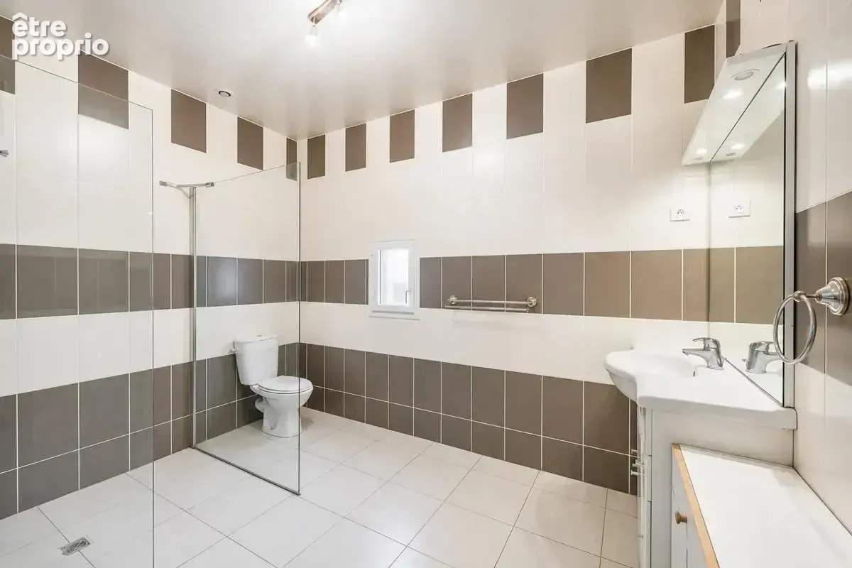 Maison de 11 pièces de 308 m² à Mitry-Mory - photo 13