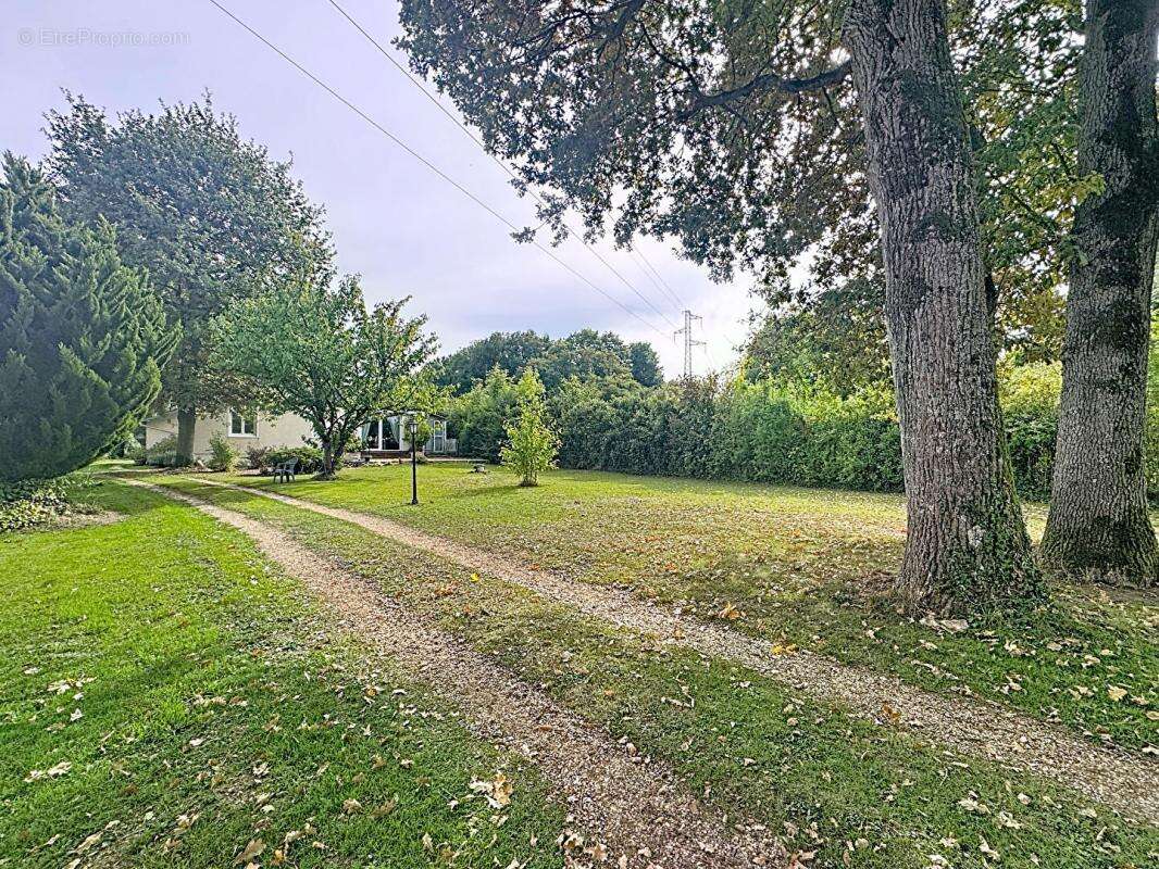 Maison à CHAMARANDE