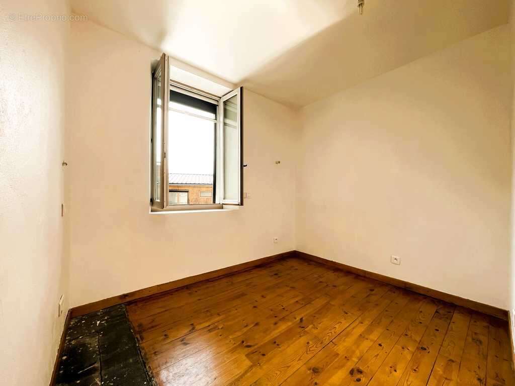 Maison + terrasse et KGB - photo 9