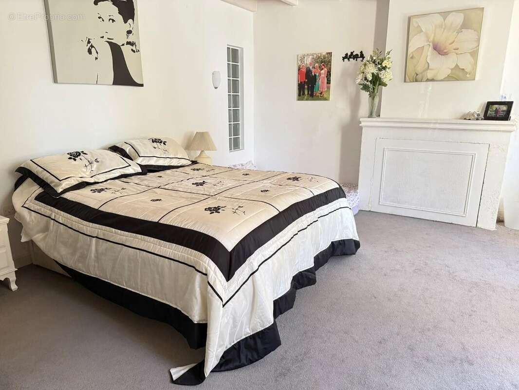 Maison en pierre avec 2 chambres et salle de douche au rez de chaussée - photo 9