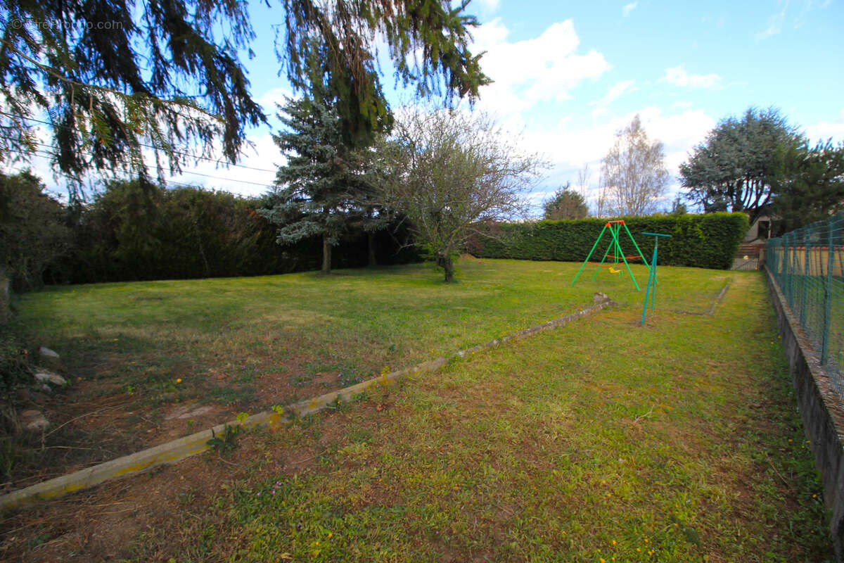 Maison à SAINT-GERMAIN-LAVAL