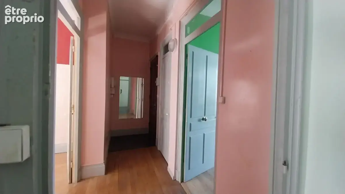 Exclusivité : 3 pièces de 75 m² à fort potentiel à Villeurbanne Hyper-centre - photo 3