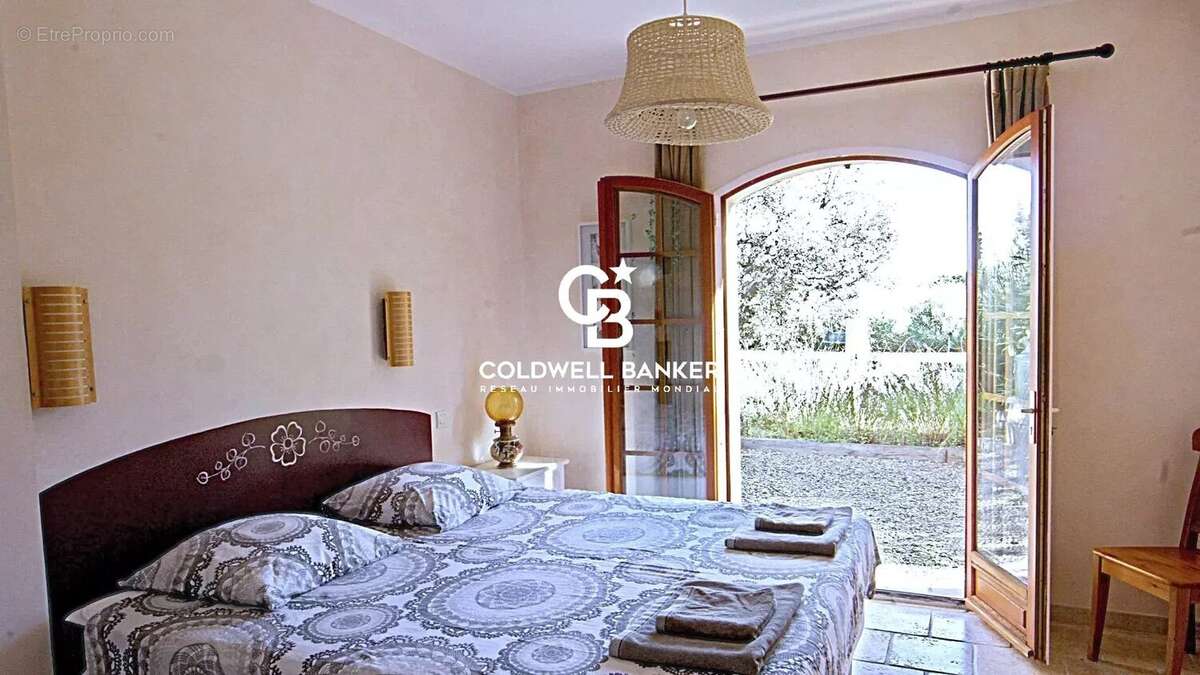 Élégante Villa Provençale avec Piscine au Cœur des Vignes - photo 19