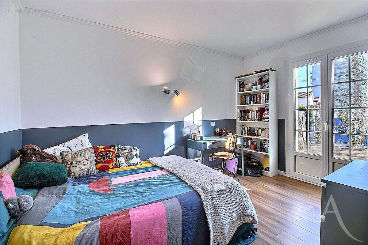 Maison à VILLENAVE-D'ORNON