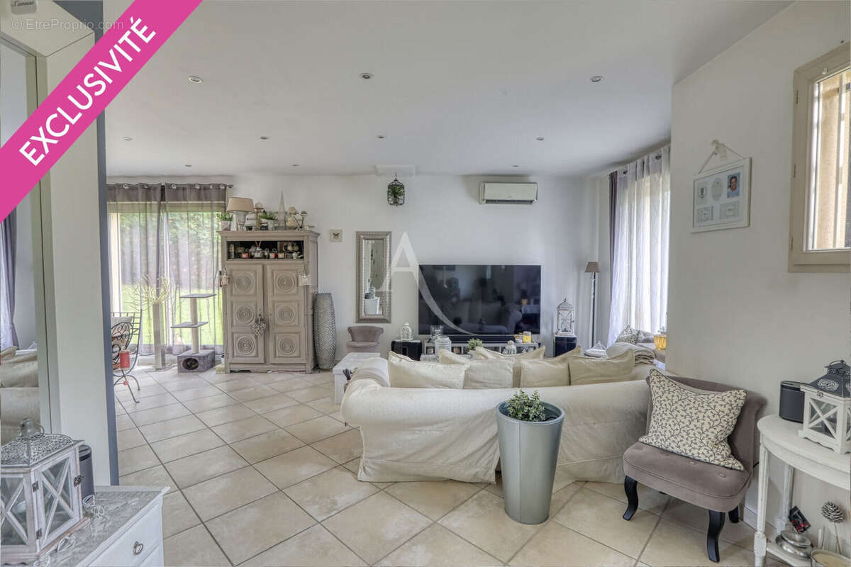 Maison Oinville Sur Montcient 127 m², 4 chambres - photo 3
