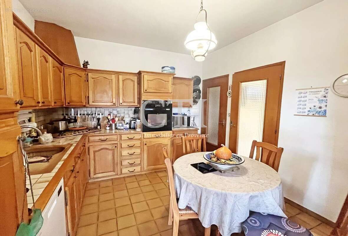 Maison à VAISON-LA-ROMAINE