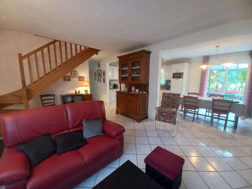 Maison 137 m² à Priziac  - photo 5
