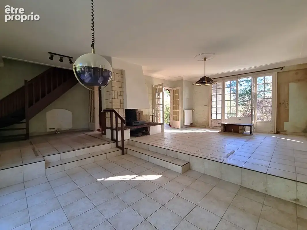 Maison à vendre à Saint Etienne de Montluc - 6 pièces, 113 m², terrain 2180 m² - photo 3