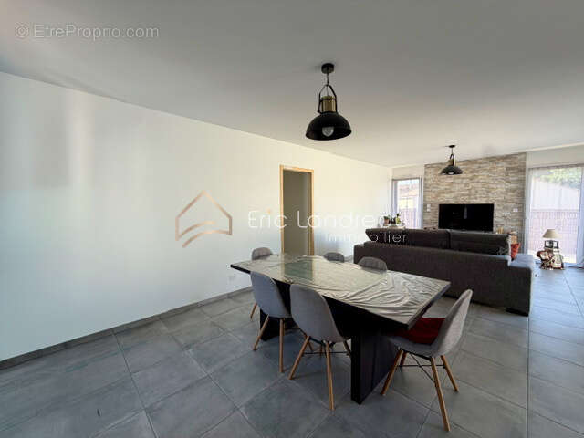 Maison 4 pièces avec garage de 22,50 m2 - photo 4
