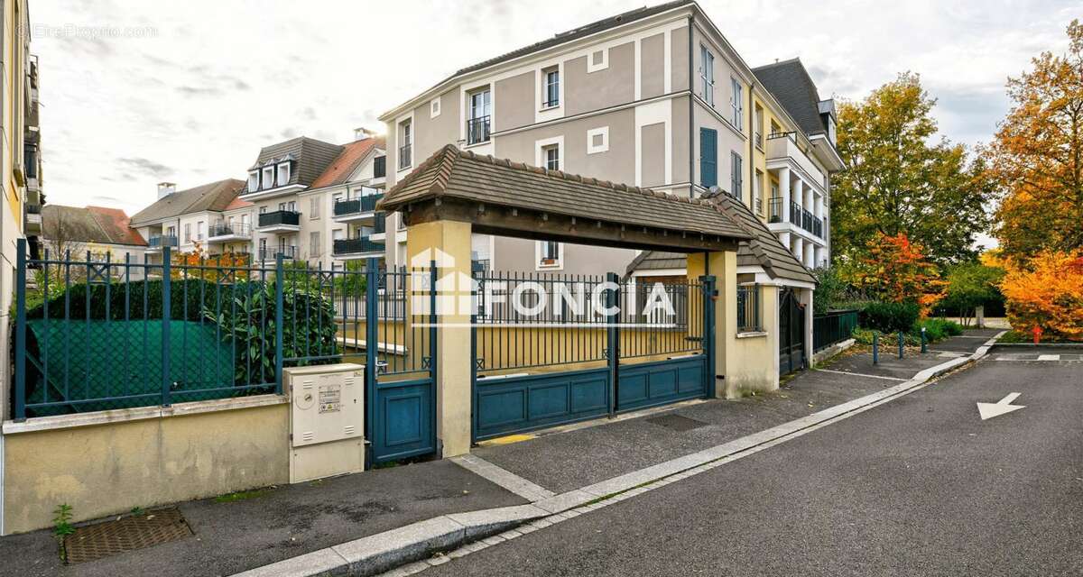 Appartement à VAUREAL