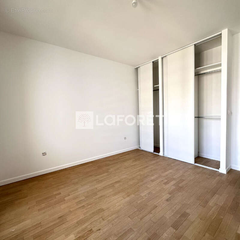Appartement à NANTERRE