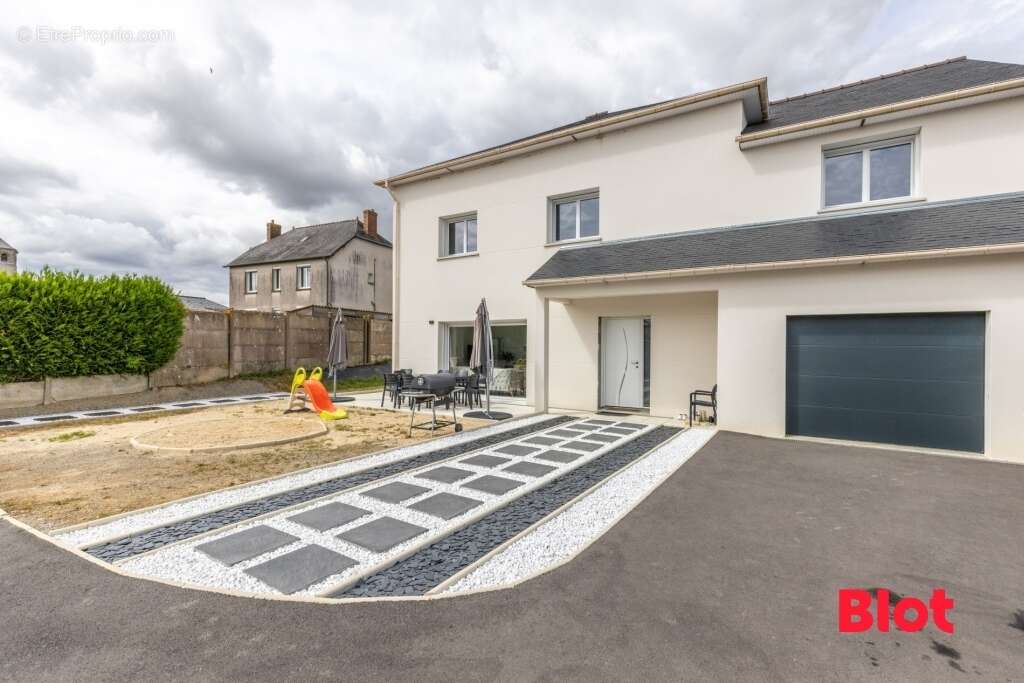 Maison à SAULNIERES