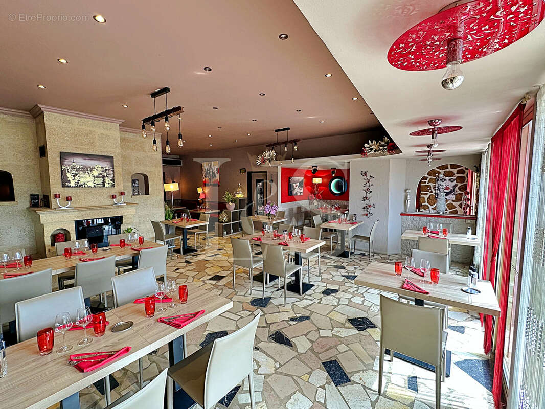 Autre à SUZE-LA-ROUSSE