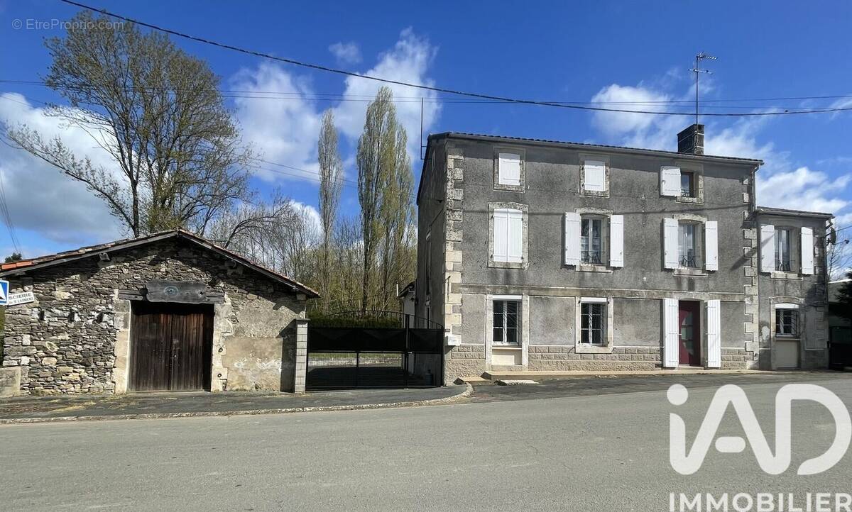Photo 1 - Maison à SAINT-LAURS