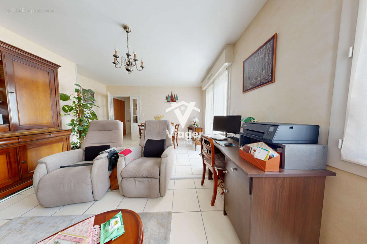 Viager libre loué à Angers - T2 59,60 m2 avec balcon et garage - photo 3