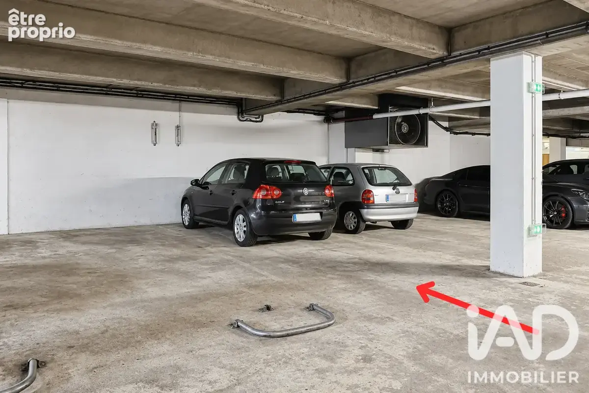 Photo 1 - Parking à PARIS-19E