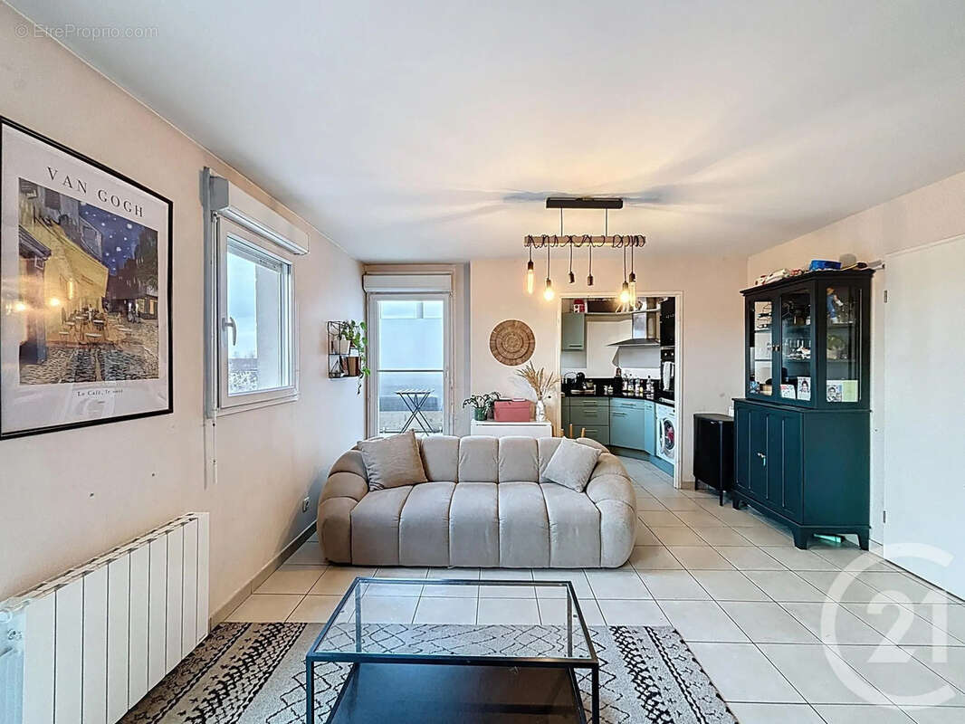Appartement à MOISSY-CRAMAYEL