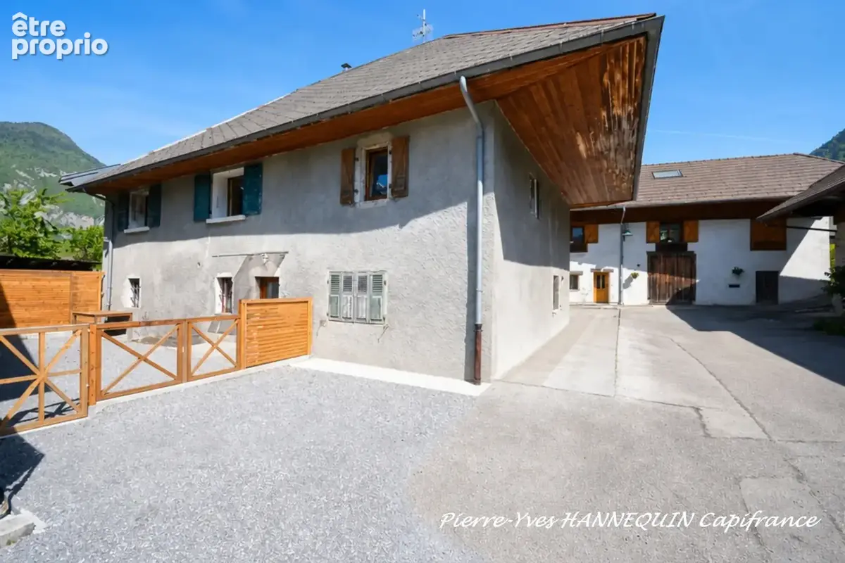 GIEZ – Ensemble immobilier 195 m² – 3 logements indépendants + plateau à réhabiliter– Proche du lac d’Annecy - photo 2