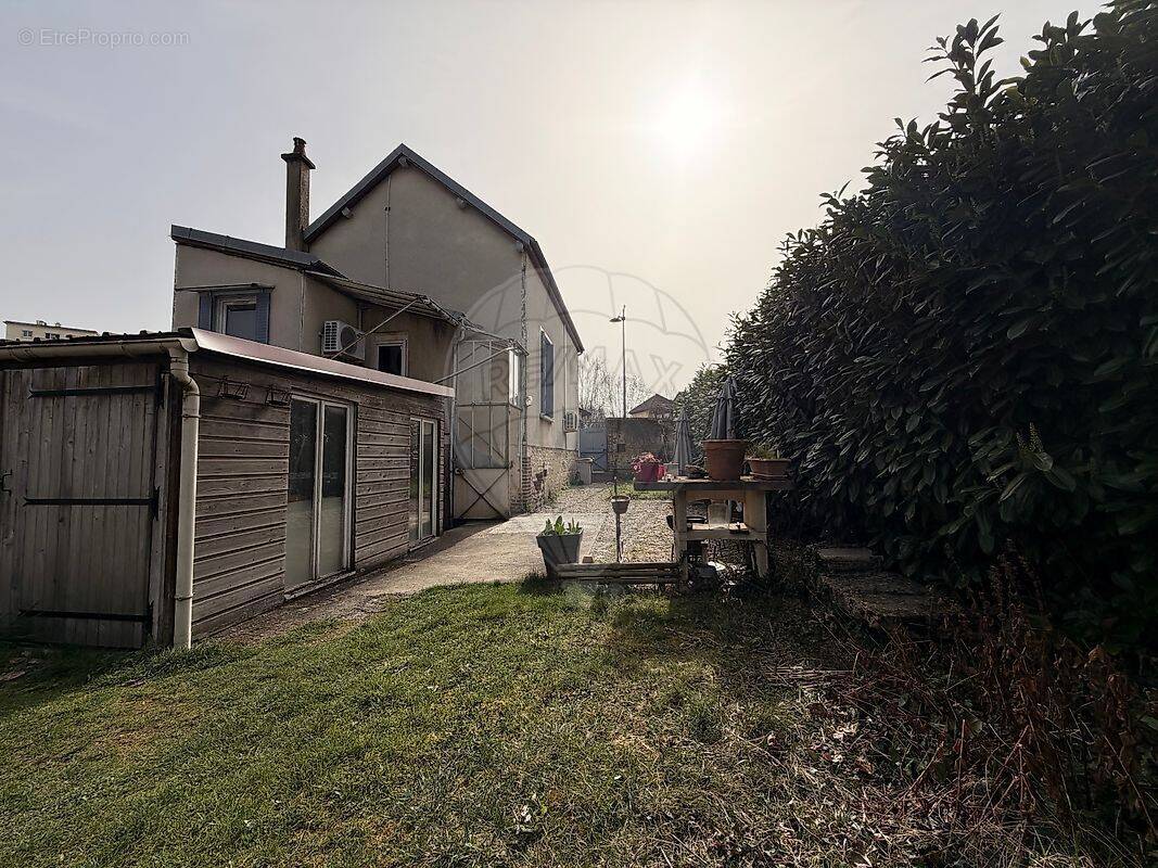 Maison à SAINT-ANDRE-LES-VERGERS