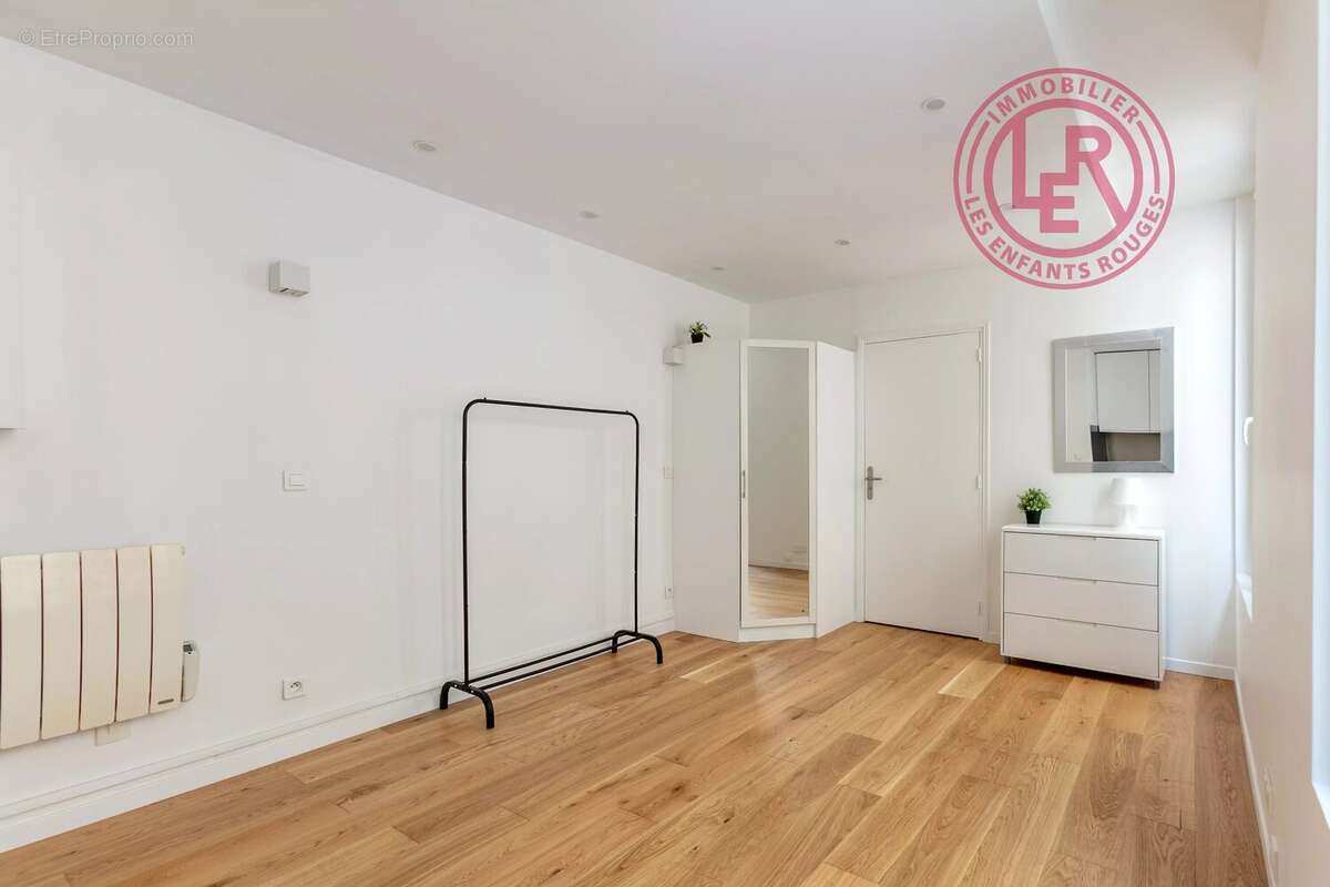 Appartement à PARIS-3E