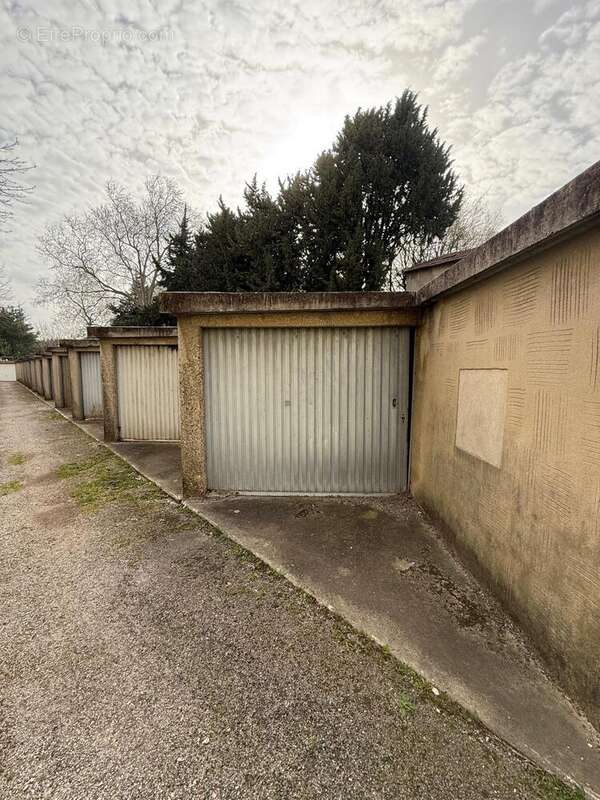 Photo 2 - Parking à AVIGNON