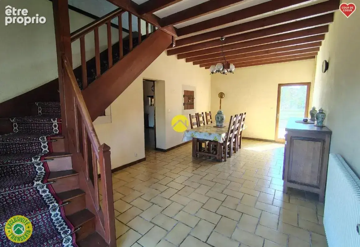 Maison 200 m² à Sancoins  - photo 18